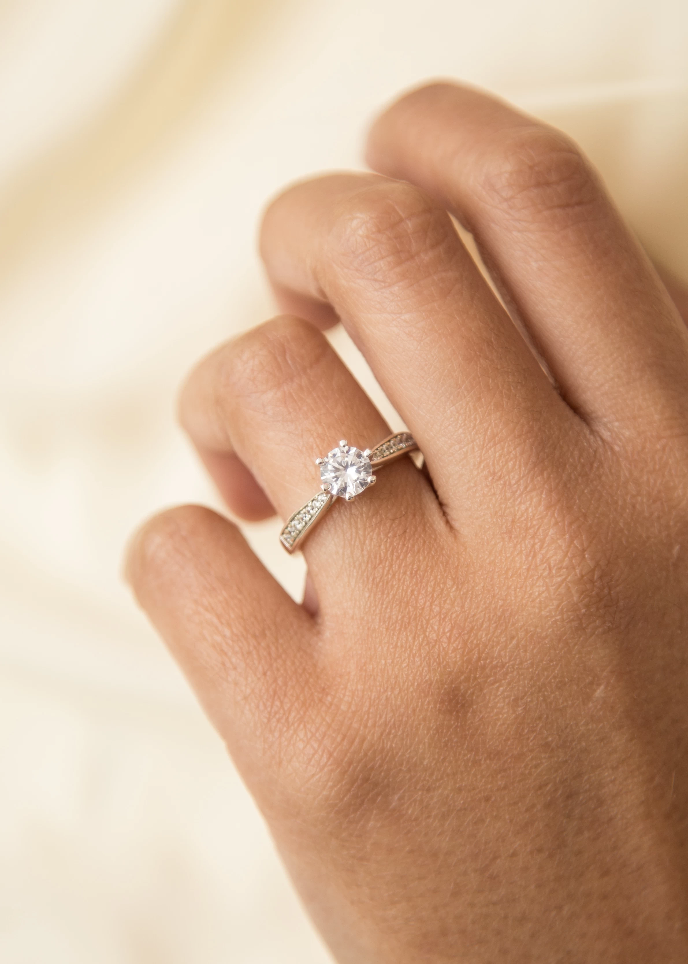 anillo-de-plata-con-circon-25