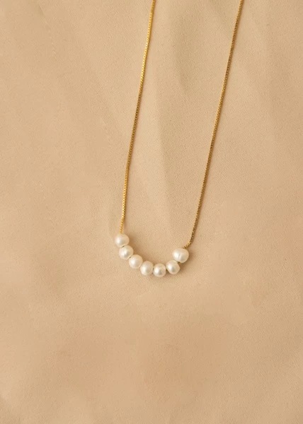 cadena-enchapada-con-perlas-de-agua-dulce