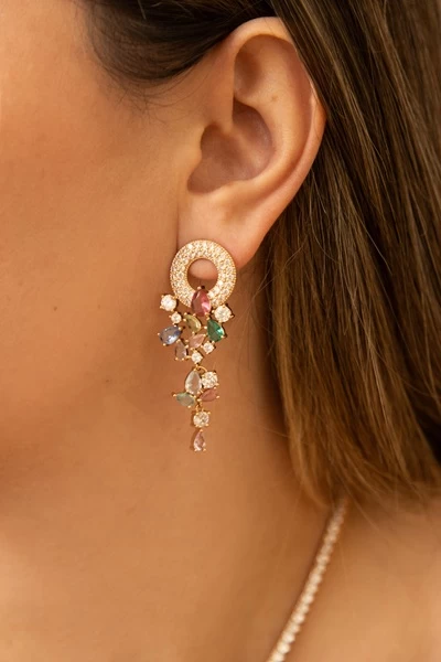 aro-enchapado-circones-de-colores-pasteles-y-blancos