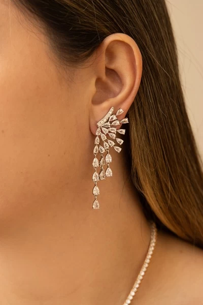 aro-rodinado-con-circones-en-forma-de-gota