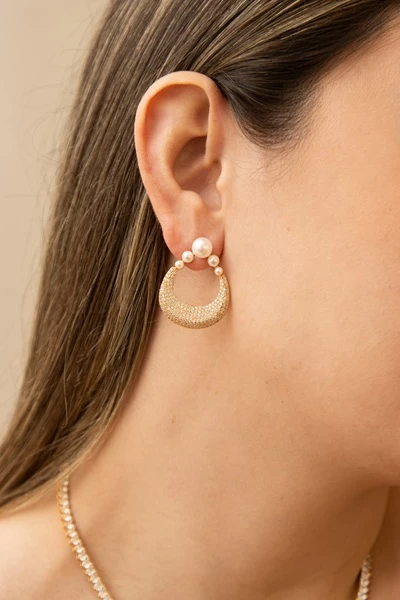 aro-enchapado-con-circones-y-cinco-perlas