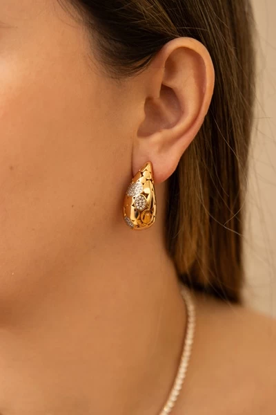 aro-enchapado-gota-con-varios-circones