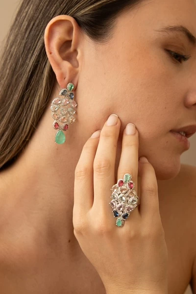 aro-rodinado-con-circones-de-colores