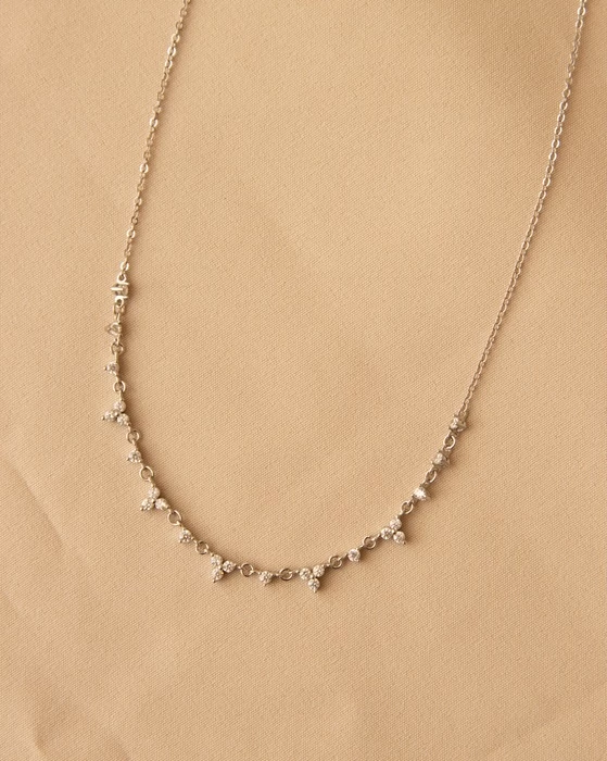 cadena-rodinada-con-varios-circones