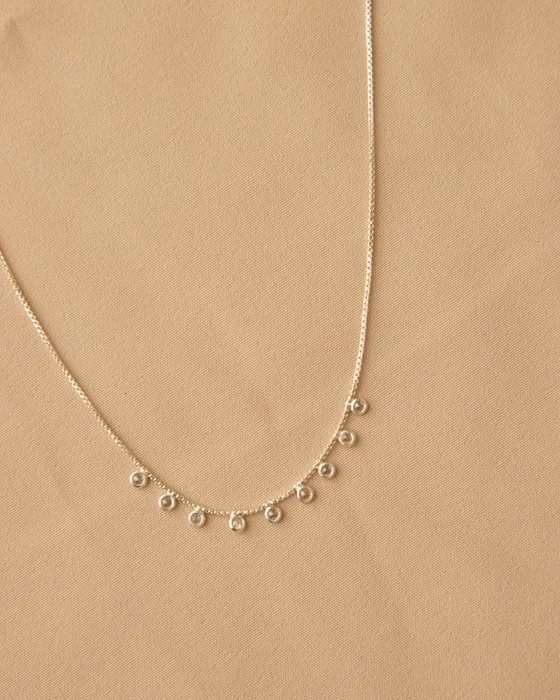 cadena-de-plata-con-circones