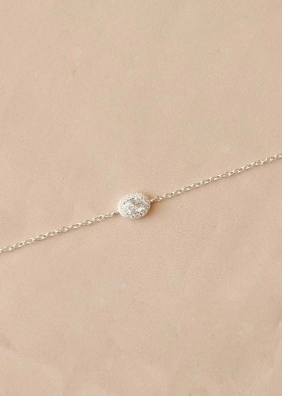 pulsera-de-plata-con-circon-ovalado