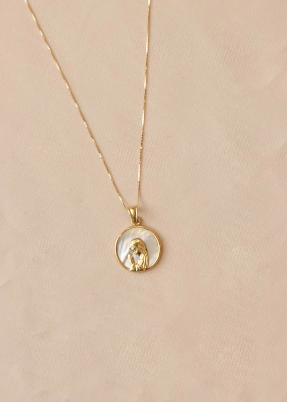 medalla-de-oro-virgen-nina-nacar