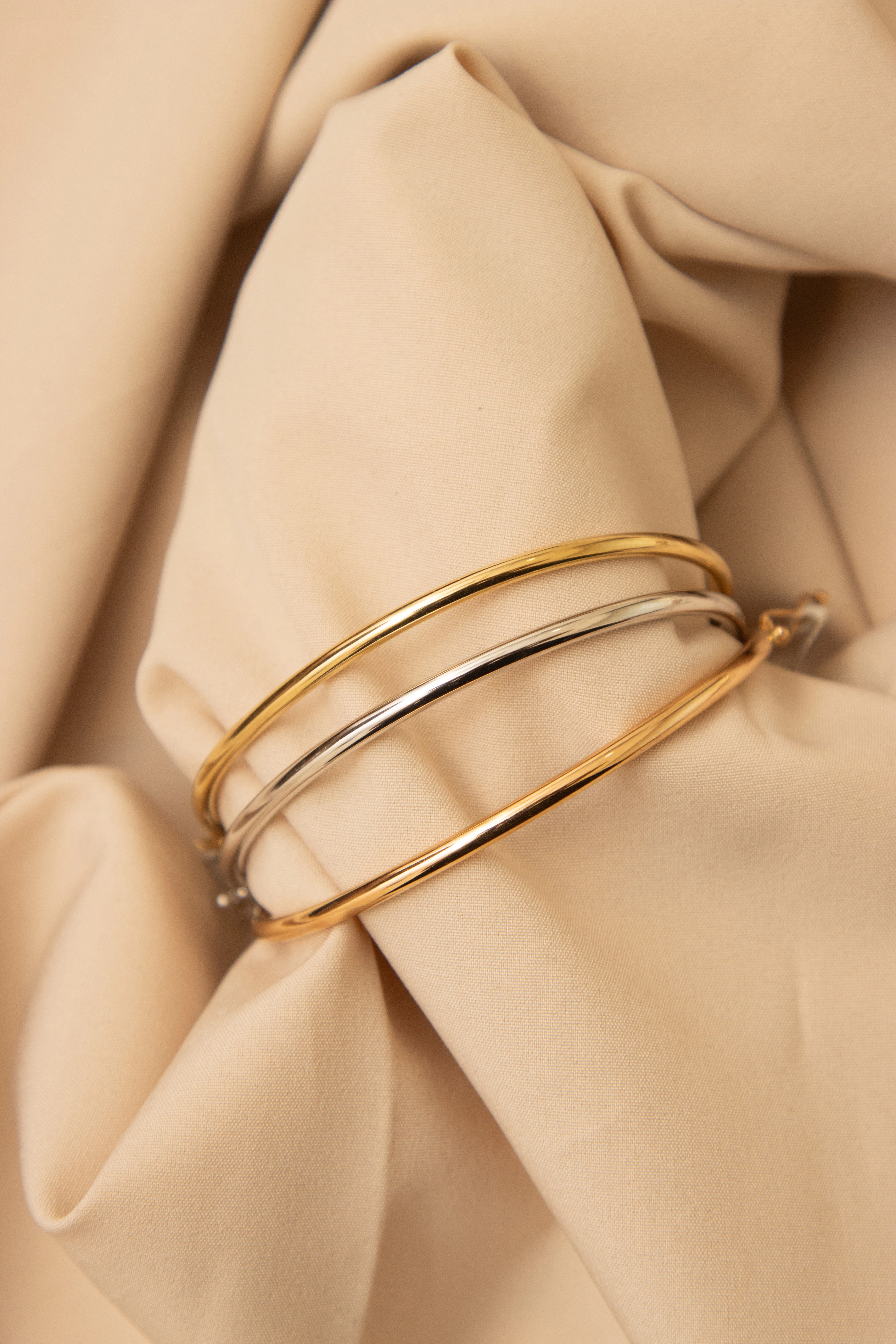 pulseras-de-tres-tonos-de-oro