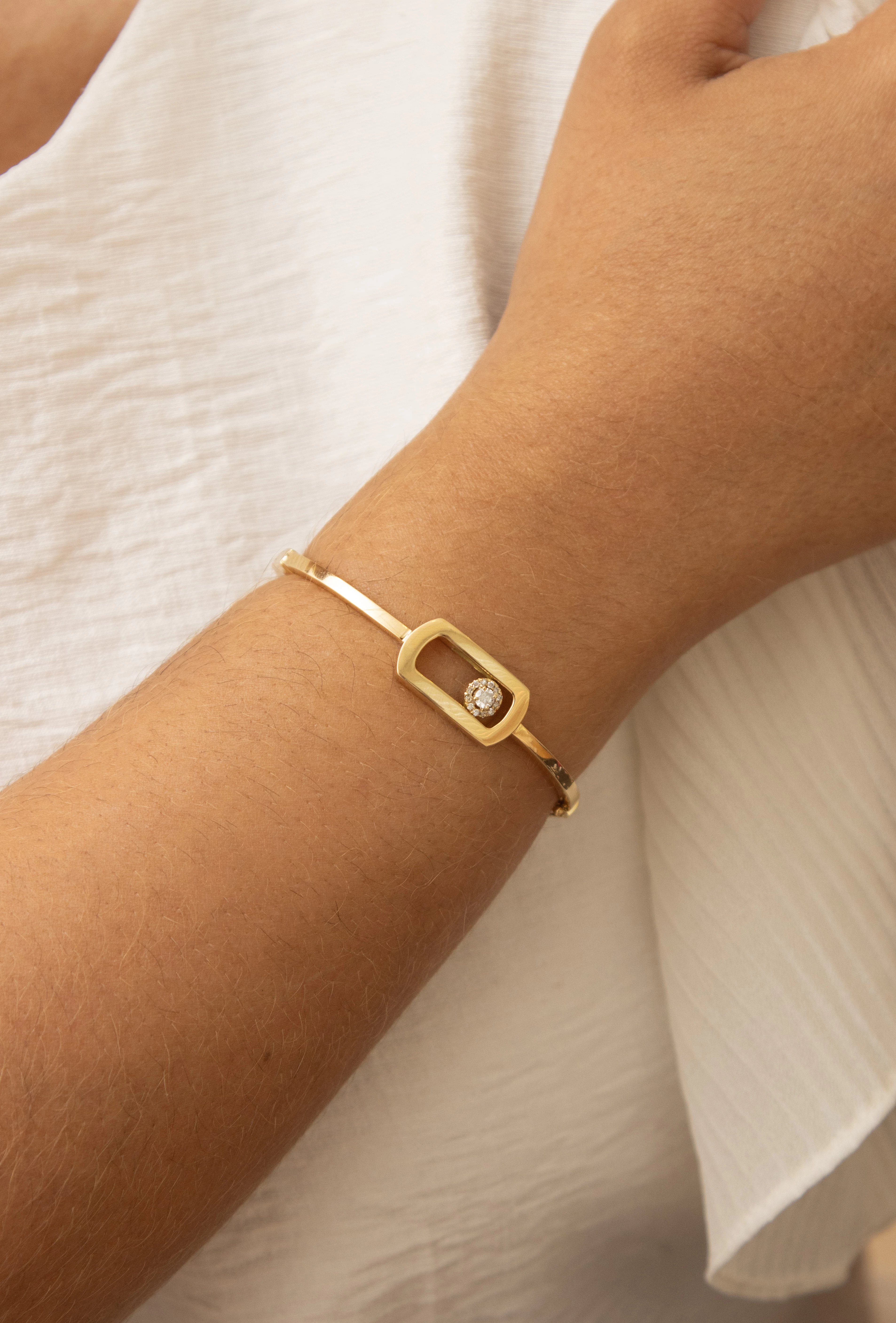 esclava-de-oro-con-diamantes